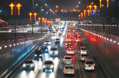 西安发布重污染天气红色预警，1月3日18时起实施机动车单双号限行