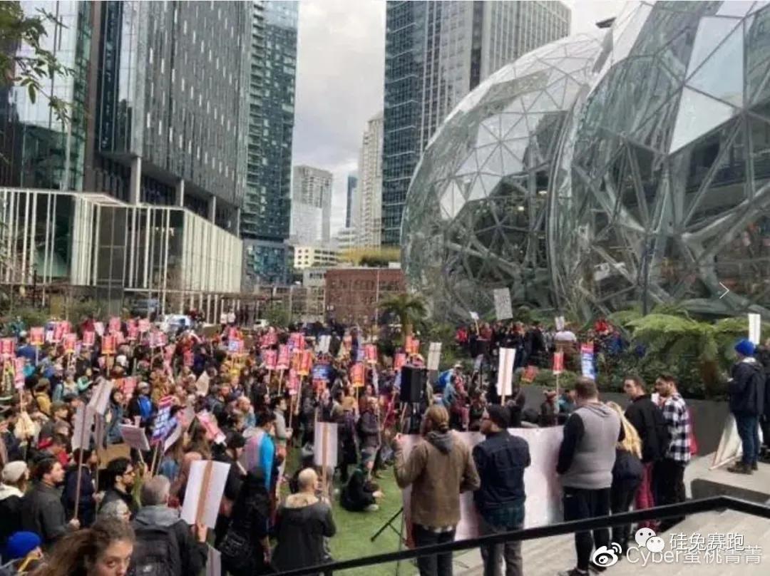 美国疫情爆发形势紧张,各方采取多项行动应对