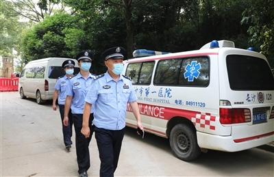 长沙警方全力抗疫，分秒必争做好流调溯源与数据筛查工作