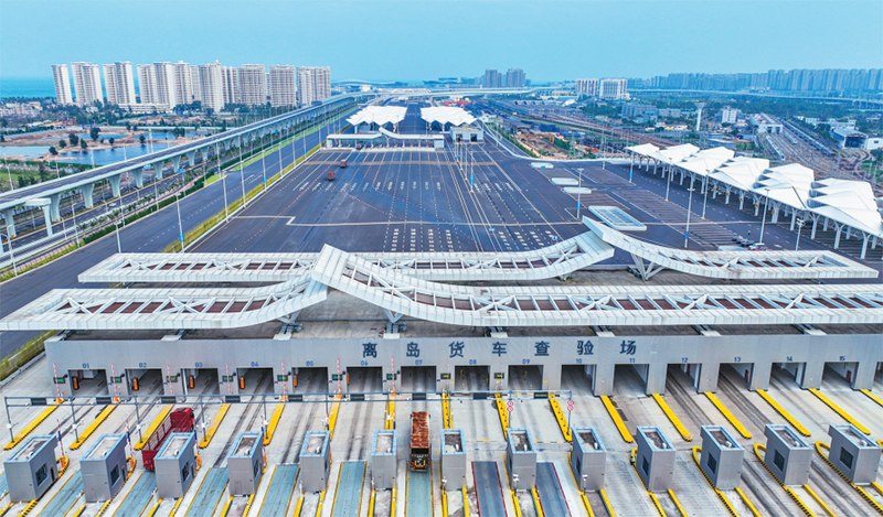 为什么坚持政策支持与改革创新并重？